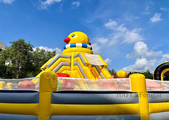 Grote buitenopblaasbare gele eend amusement kasteel springende spel kasteel