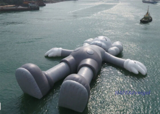 Aanpasbaar gigantisch opblaasbaar water cartoon personage met verzegelde multi-kamer structuur voor waterfront evenementen